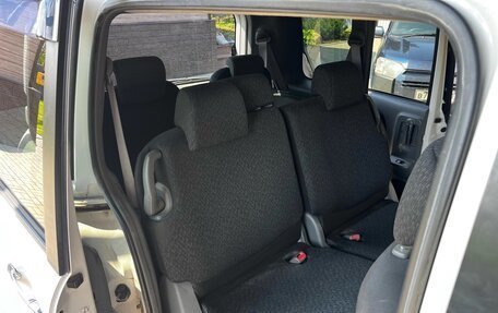 Toyota Sienta I, 2013 год, 890 000 рублей, 9 фотография