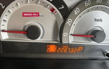 Toyota Sienta I, 2013 год, 890 000 рублей, 6 фотография