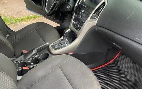 Opel Astra J, 2010 год, 440 000 рублей, 17 фотография