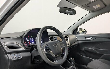 Hyundai Solaris II рестайлинг, 2022 год, 1 595 000 рублей, 2 фотография