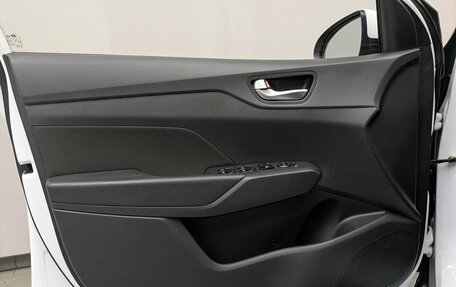 Hyundai Solaris II рестайлинг, 2022 год, 1 595 000 рублей, 13 фотография