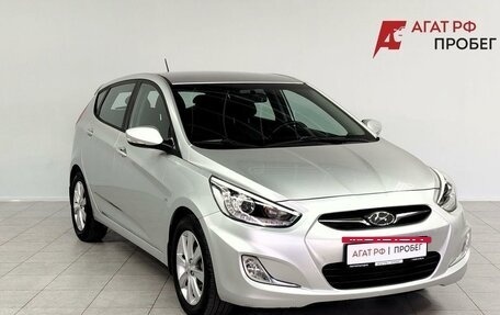 Hyundai Solaris II рестайлинг, 2013 год, 1 070 000 рублей, 3 фотография