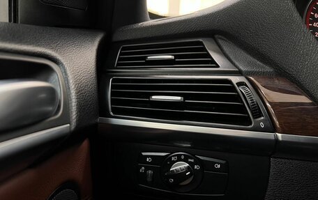 BMW X5, 2010 год, 1 590 000 рублей, 26 фотография