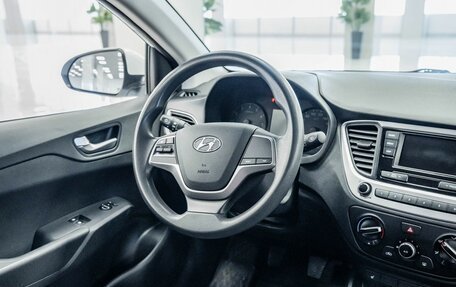 Hyundai Solaris II рестайлинг, 2018 год, 1 254 000 рублей, 10 фотография