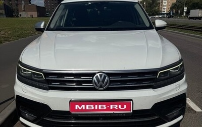Volkswagen Tiguan II, 2019 год, 3 600 000 рублей, 1 фотография