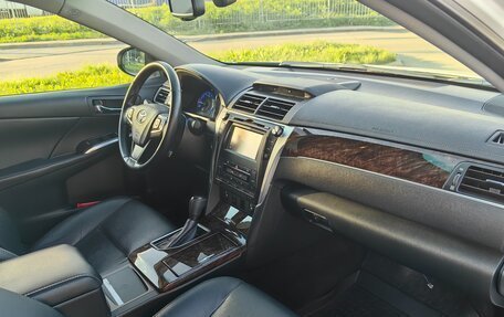Toyota Camry, 2016 год, 2 350 000 рублей, 12 фотография