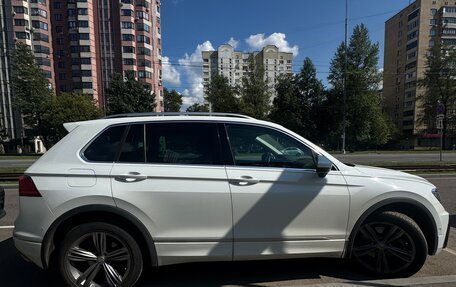 Volkswagen Tiguan II, 2019 год, 3 600 000 рублей, 10 фотография