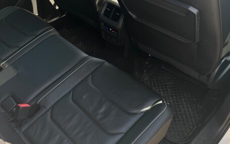 Volkswagen Tiguan II, 2019 год, 3 600 000 рублей, 13 фотография