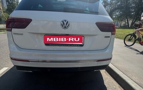 Volkswagen Tiguan II, 2019 год, 3 600 000 рублей, 6 фотография