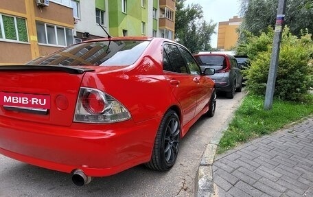 Toyota Altezza, 2000 год, 950 000 рублей, 2 фотография