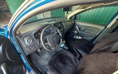 Renault Logan II, 2014 год, 900 000 рублей, 5 фотография