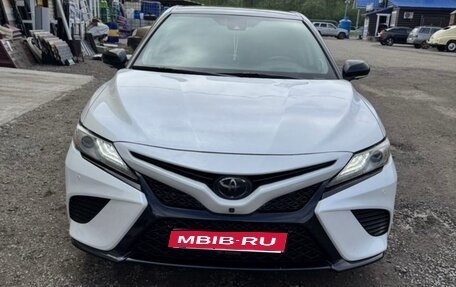 Toyota Camry, 2019 год, 2 500 000 рублей, 1 фотография