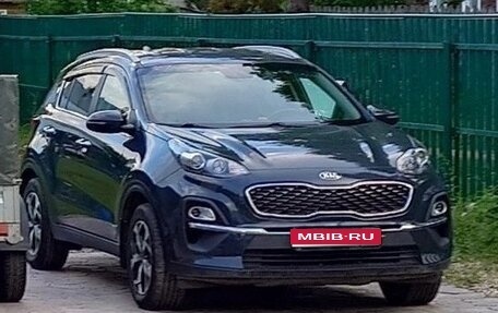 KIA Sportage IV рестайлинг, 2021 год, 2 700 000 рублей, 1 фотография