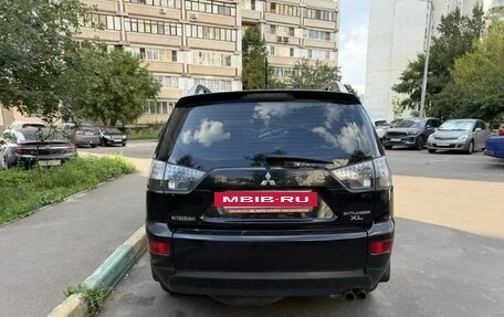 Mitsubishi Outlander III рестайлинг 3, 2007 год, 900 000 рублей, 4 фотография