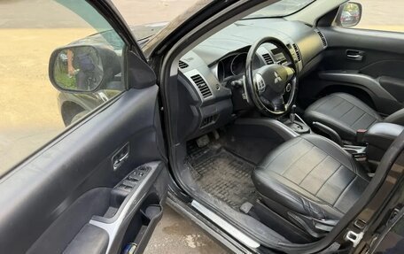 Mitsubishi Outlander III рестайлинг 3, 2007 год, 900 000 рублей, 9 фотография
