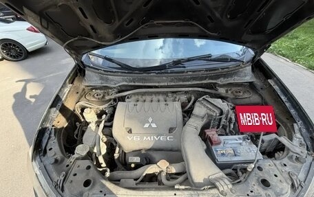 Mitsubishi Outlander III рестайлинг 3, 2007 год, 900 000 рублей, 12 фотография