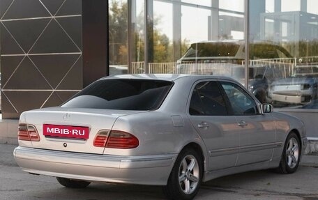Mercedes-Benz E-Класс, 1999 год, 500 000 рублей, 5 фотография
