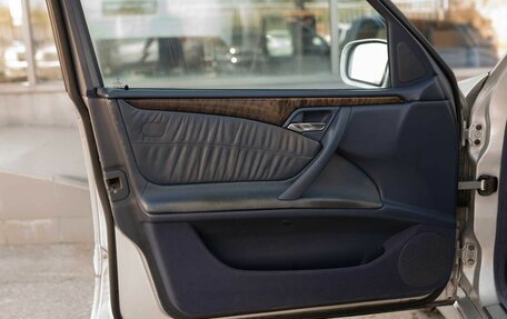 Mercedes-Benz E-Класс, 1999 год, 500 000 рублей, 16 фотография