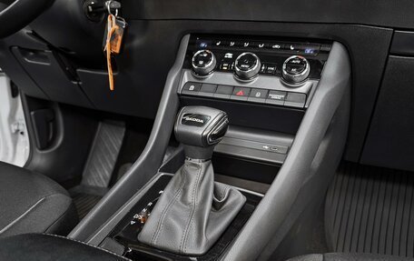 Skoda Karoq I, 2021 год, 2 480 000 рублей, 10 фотография