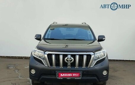 Toyota Land Cruiser Prado 150 рестайлинг 2, 2016 год, 4 000 000 рублей, 2 фотография