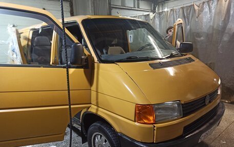 Volkswagen Transporter T4, 1995 год, 330 000 рублей, 3 фотография