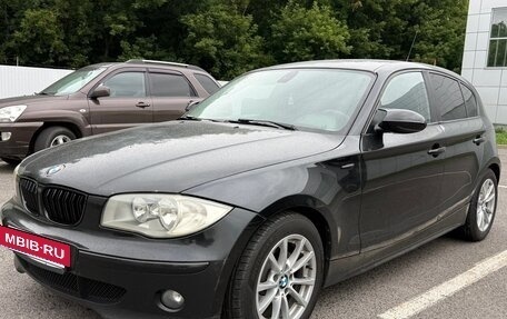 BMW 1 серия, 2006 год, 600 000 рублей, 7 фотография