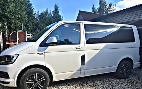 Volkswagen Caravelle T6 рестайлинг, 2019 год, 2 900 000 рублей, 5 фотография