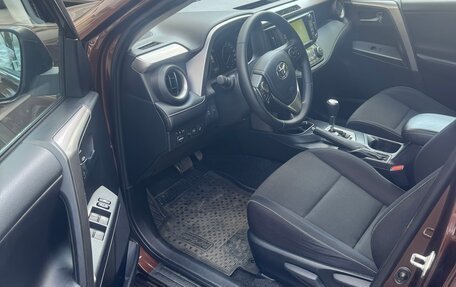 Toyota RAV4, 2017 год, 2 400 000 рублей, 15 фотография