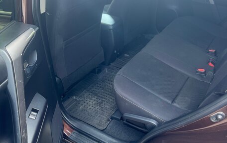 Toyota RAV4, 2017 год, 2 400 000 рублей, 17 фотография