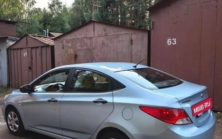 Hyundai Solaris II рестайлинг, 2013 год, 465 000 рублей, 8 фотография