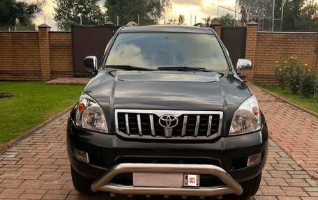 Toyota Land Cruiser Prado 120 рестайлинг, 2005 год, 2 000 000 рублей, 1 фотография
