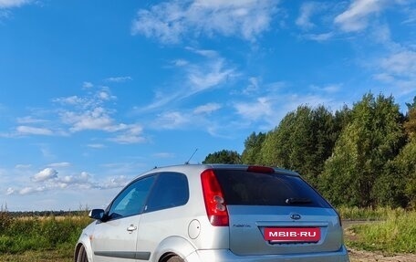 Ford Fiesta, 2006 год, 450 000 рублей, 3 фотография