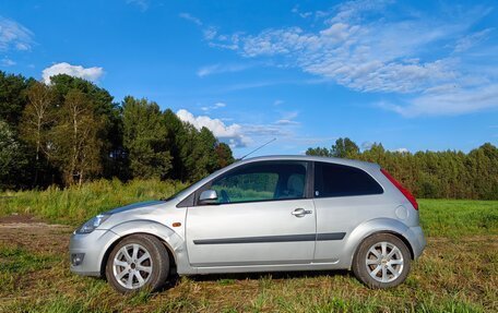 Ford Fiesta, 2006 год, 450 000 рублей, 4 фотография