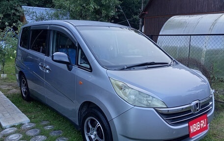 Honda Stepwgn III, 2005 год, 930 000 рублей, 1 фотография