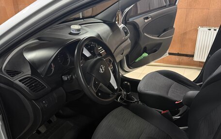 Hyundai Solaris II рестайлинг, 2016 год, 800 000 рублей, 6 фотография