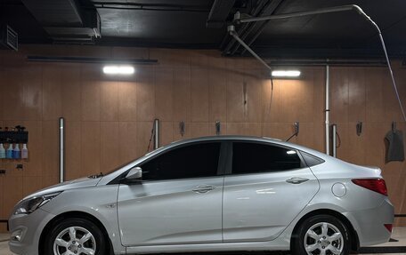 Hyundai Solaris II рестайлинг, 2016 год, 800 000 рублей, 3 фотография