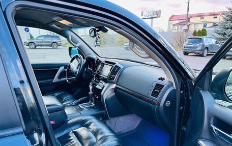 Toyota Land Cruiser 200, 2013 год, 2 850 000 рублей, 8 фотография