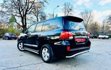 Toyota Land Cruiser 200, 2013 год, 2 850 000 рублей, 5 фотография