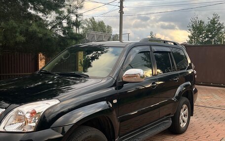 Toyota Land Cruiser Prado 120 рестайлинг, 2005 год, 2 000 000 рублей, 3 фотография