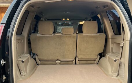 Toyota Land Cruiser Prado 120 рестайлинг, 2005 год, 2 000 000 рублей, 11 фотография