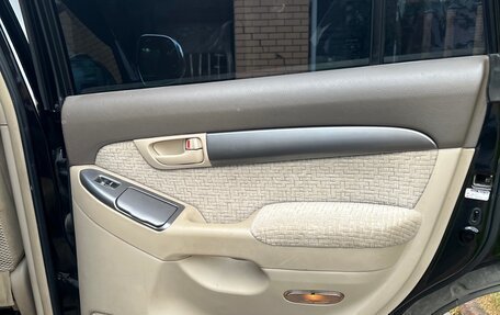 Toyota Land Cruiser Prado 120 рестайлинг, 2005 год, 2 000 000 рублей, 14 фотография