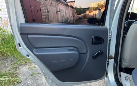 Renault Logan I, 2007 год, 225 000 рублей, 21 фотография