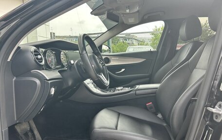 Mercedes-Benz E-Класс, 2018 год, 2 750 000 рублей, 9 фотография