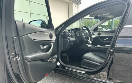 Mercedes-Benz E-Класс, 2018 год, 2 750 000 рублей, 10 фотография
