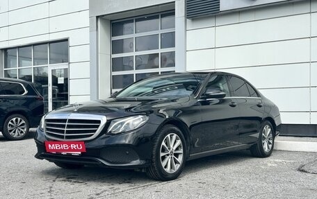 Mercedes-Benz E-Класс, 2018 год, 2 750 000 рублей, 3 фотография