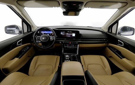 KIA Carnival, 2020 год, 3 650 000 рублей, 9 фотография