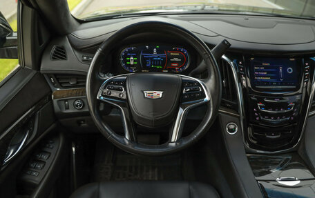 Cadillac Escalade IV, 2016 год, 3 799 000 рублей, 13 фотография