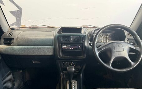Mitsubishi Pajero iO, 2000 год, 399 900 рублей, 7 фотография