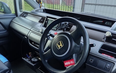 Honda Stepwgn III, 2005 год, 930 000 рублей, 8 фотография