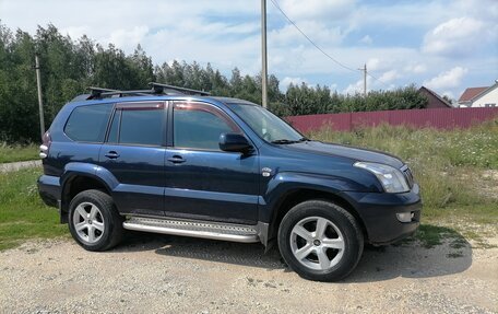 Toyota Land Cruiser Prado 120 рестайлинг, 2005 год, 1 720 000 рублей, 5 фотография
